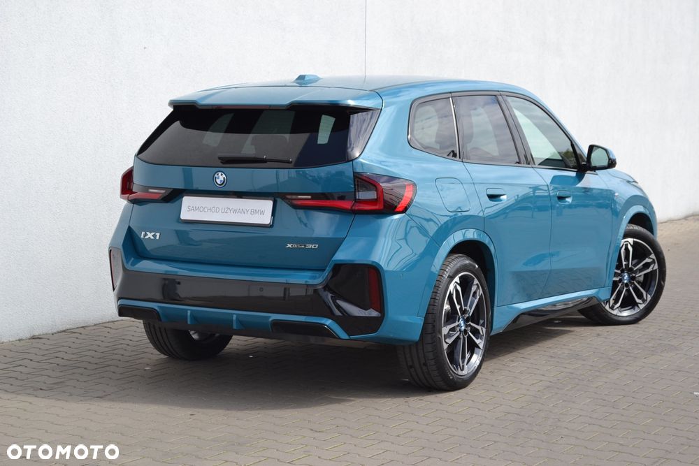 BMW iX1 xDrive30 66.5kWh M Sport - 7