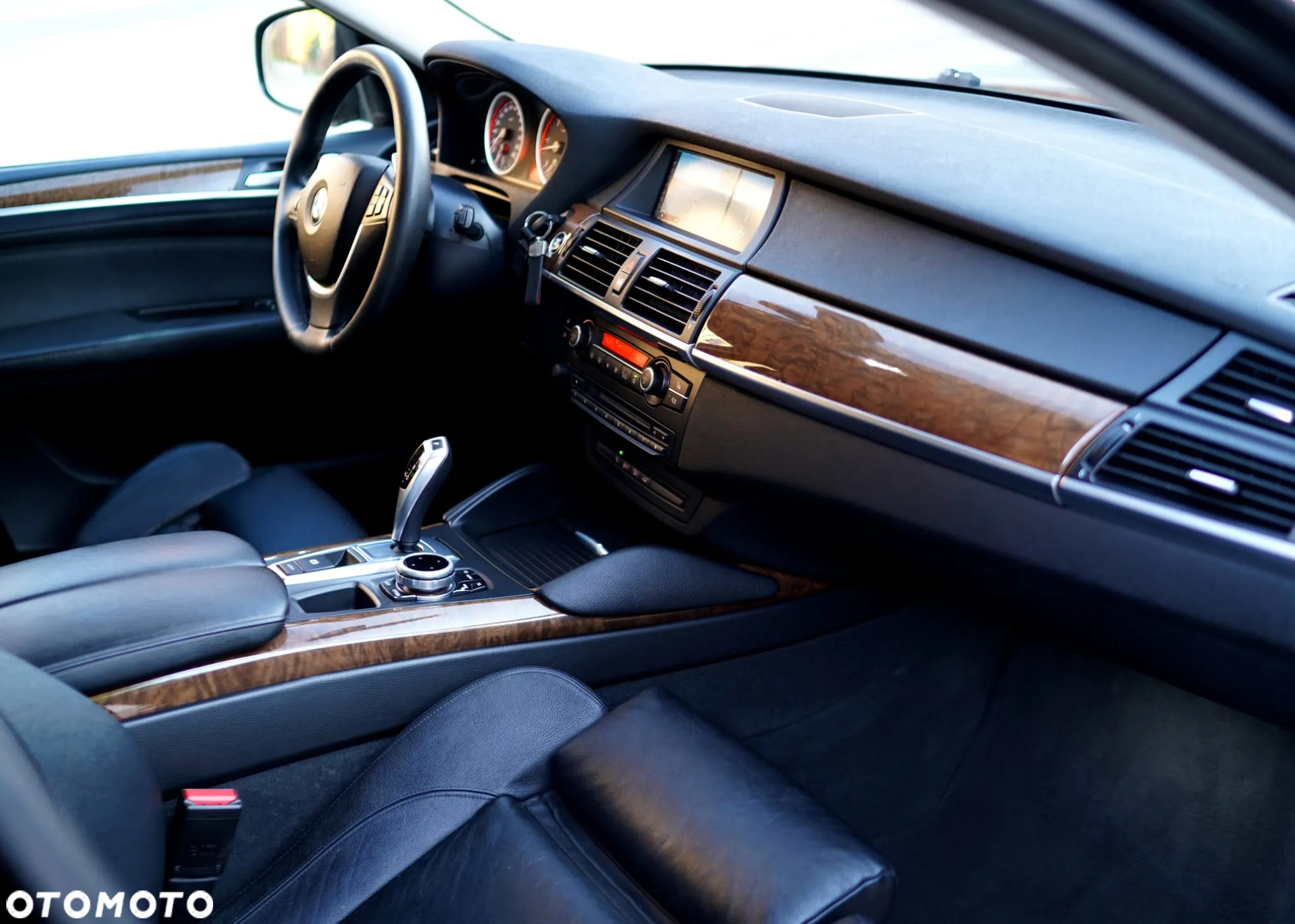 BMW X6 xDrive40d - 11