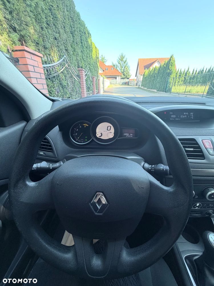 Renault Megane 1.5 dCi Expression - 10