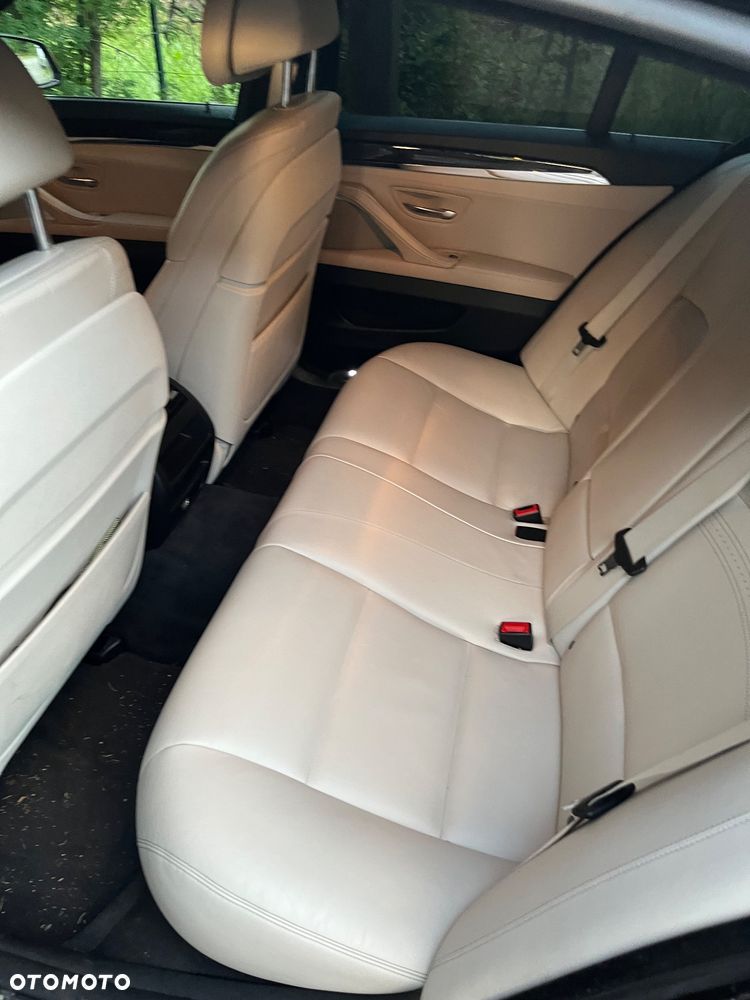 BMW Seria 5 535d xDrive Luxury Line - 11
