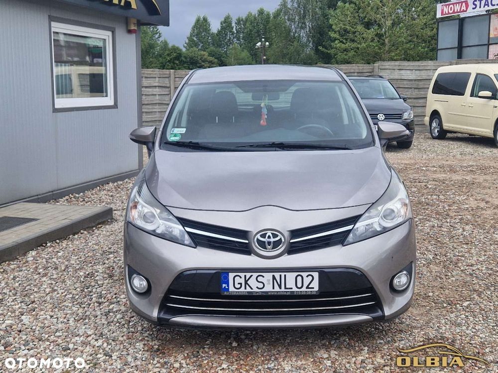Toyota Verso - 3
