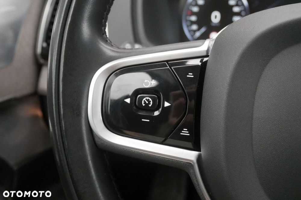 Volvo XC 90 - 29
