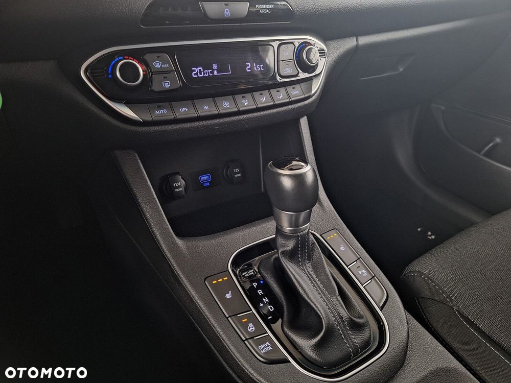 Hyundai i30 1.5 T-GDI 48V Smart DCT - 25
