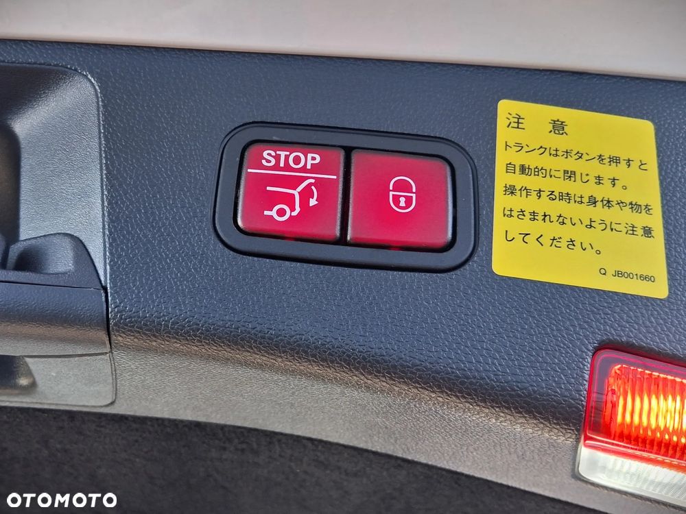 Mercedes-Benz Klasa E 300 4Matic 7G-TRONIC Avantgarde - 13