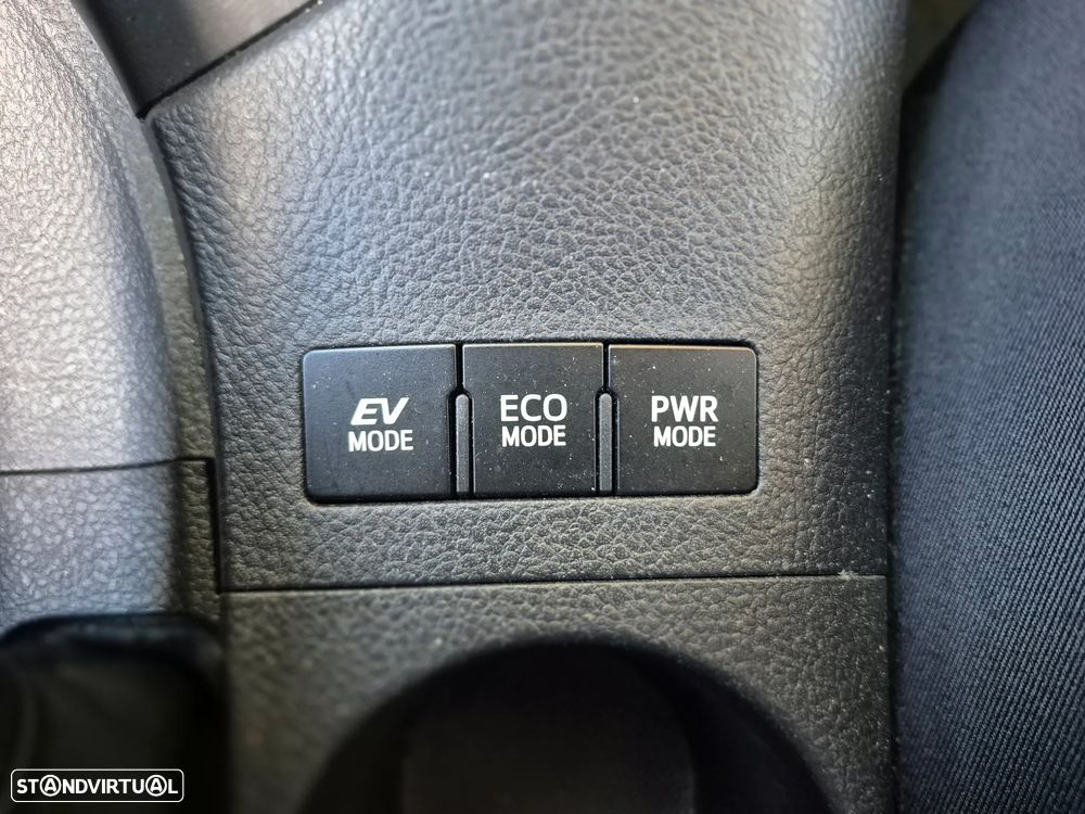 Toyota Auris 1.8 HSD Square Collection - 8
