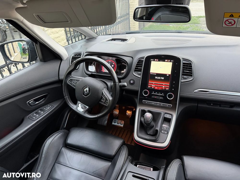 Renault Grand Scenic ENERGY dCi 130 INITIALE PARIS - 12