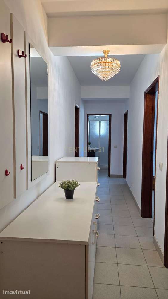 APARTAMENTO T1 COM GARAGEM, EM SÃO BARTOLOMEU DE MESSINES - Grande imagem: 3/9