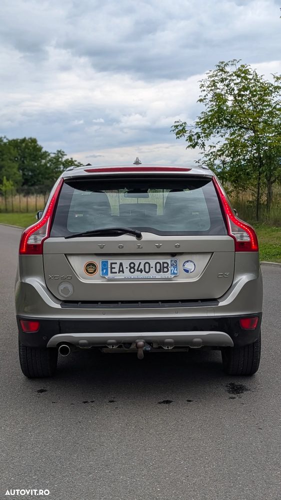 Volvo XC 60 D4 Start-Stop Summum - 4