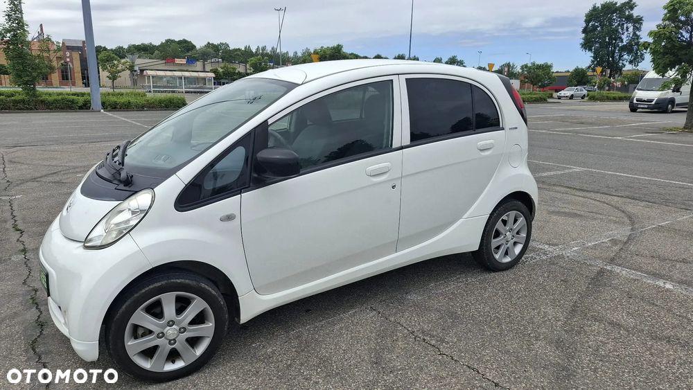 Peugeot iOn Active - 2