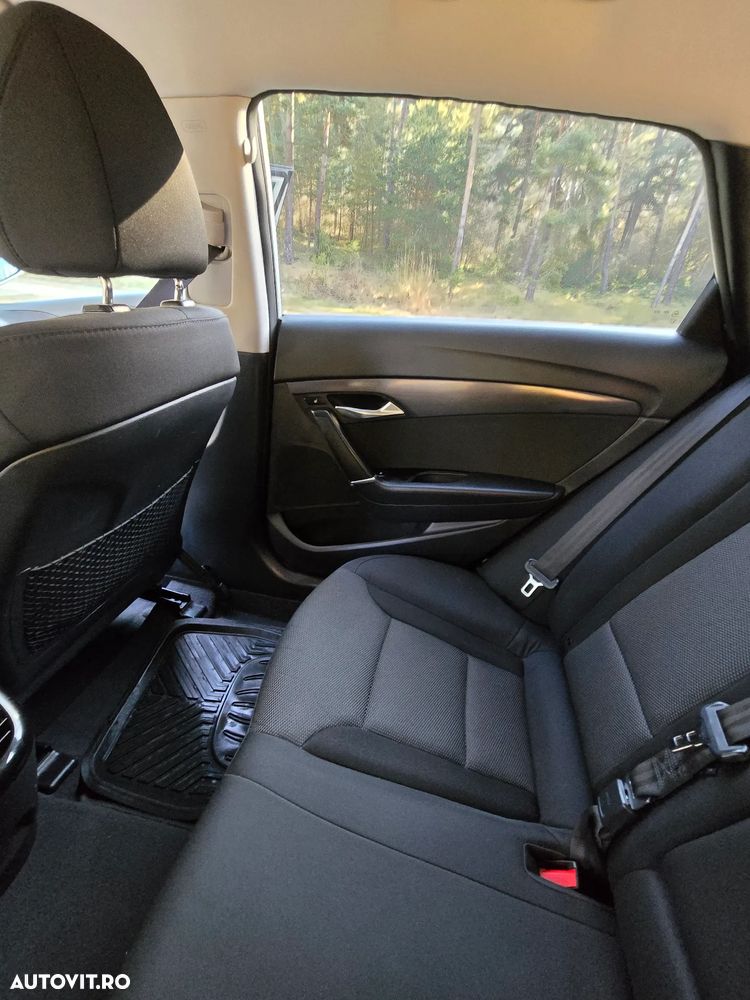 Hyundai i40 1.7 CRDI DPF Sedan Highway+ - 16