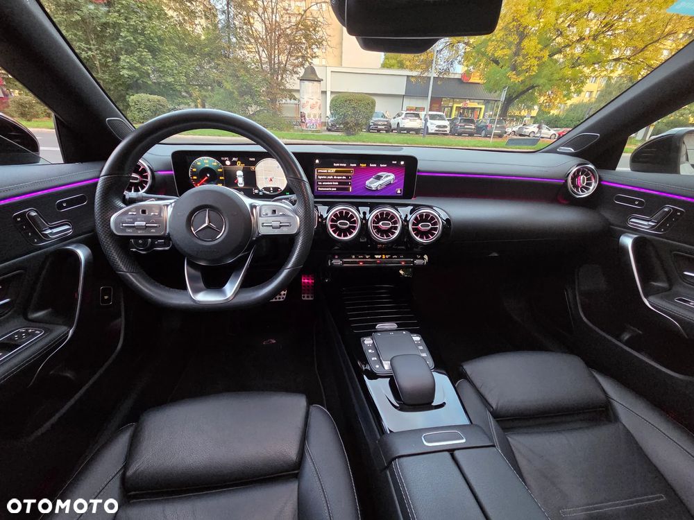 Mercedes-Benz CLA 220 4-Matic AMG Line 7G-DCT - 23
