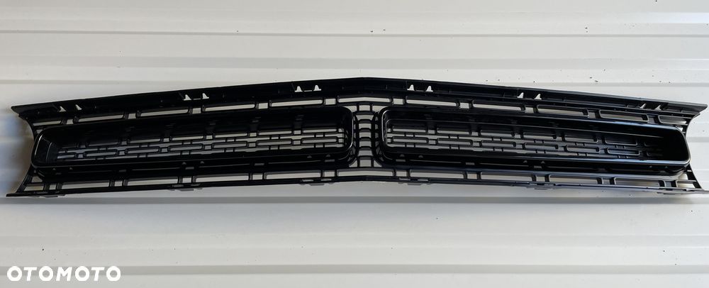 ATRAPA GRILL PRZÓD DODGE CHALLANGER 2015-2020 9403976 K3340-094 - 2