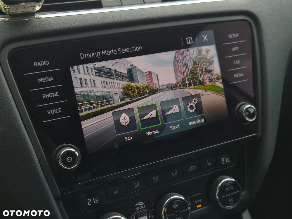 Skoda Octavia 2.0 TDI 4x4 Style DSG - 13