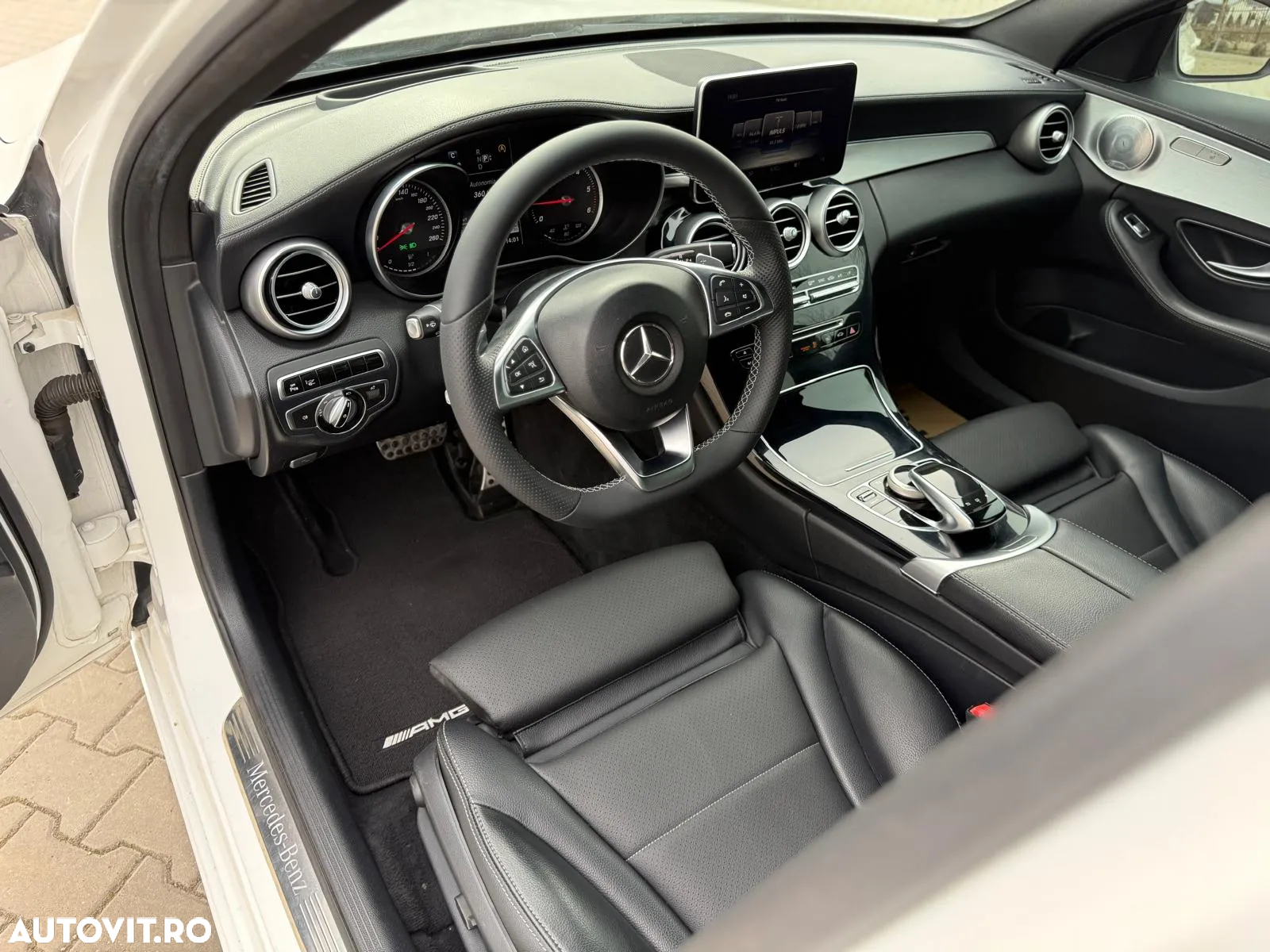 Mercedes-Benz C 250 (BlueTEC) d T 7G-TRONIC AMG Line - 17