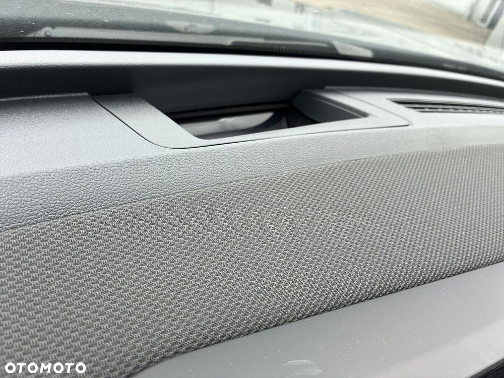 Volkswagen T-Roc 1.5 eTSI Style DSG - 11