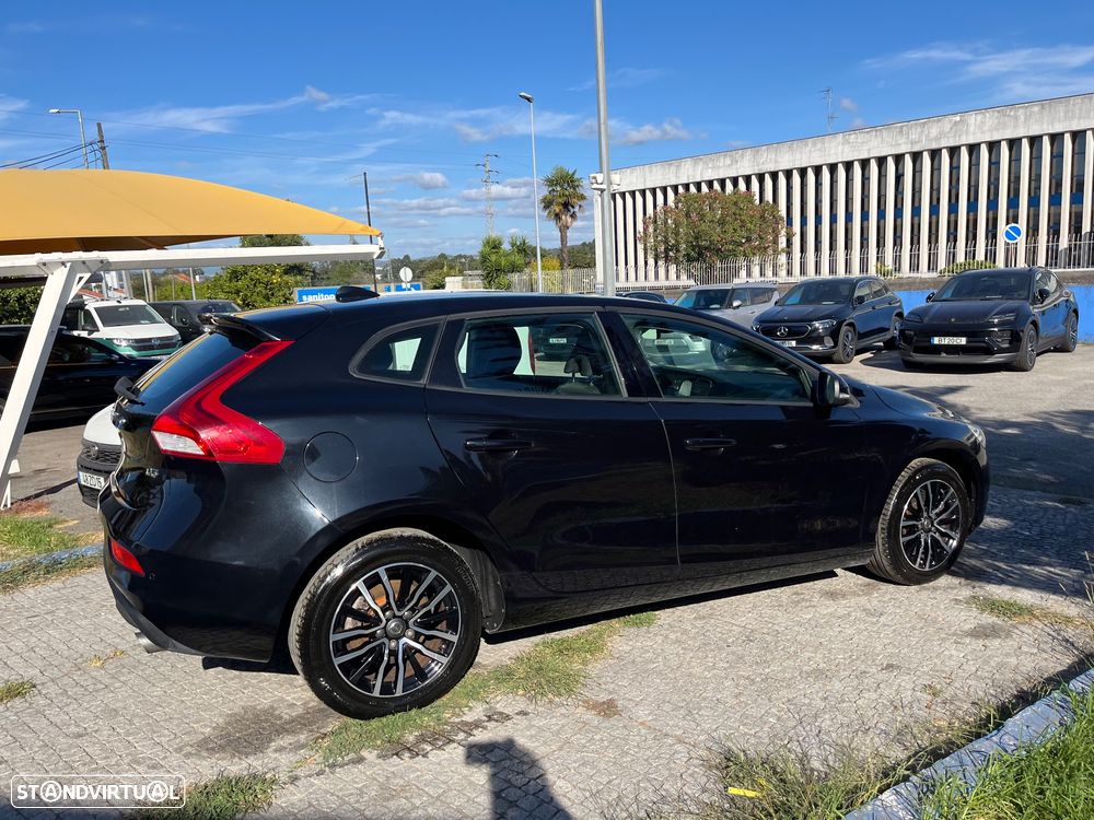 Volvo V40 2.0 D3 Momentum - 6