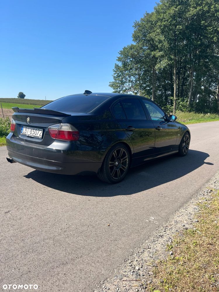 BMW Seria 3 325i - 4