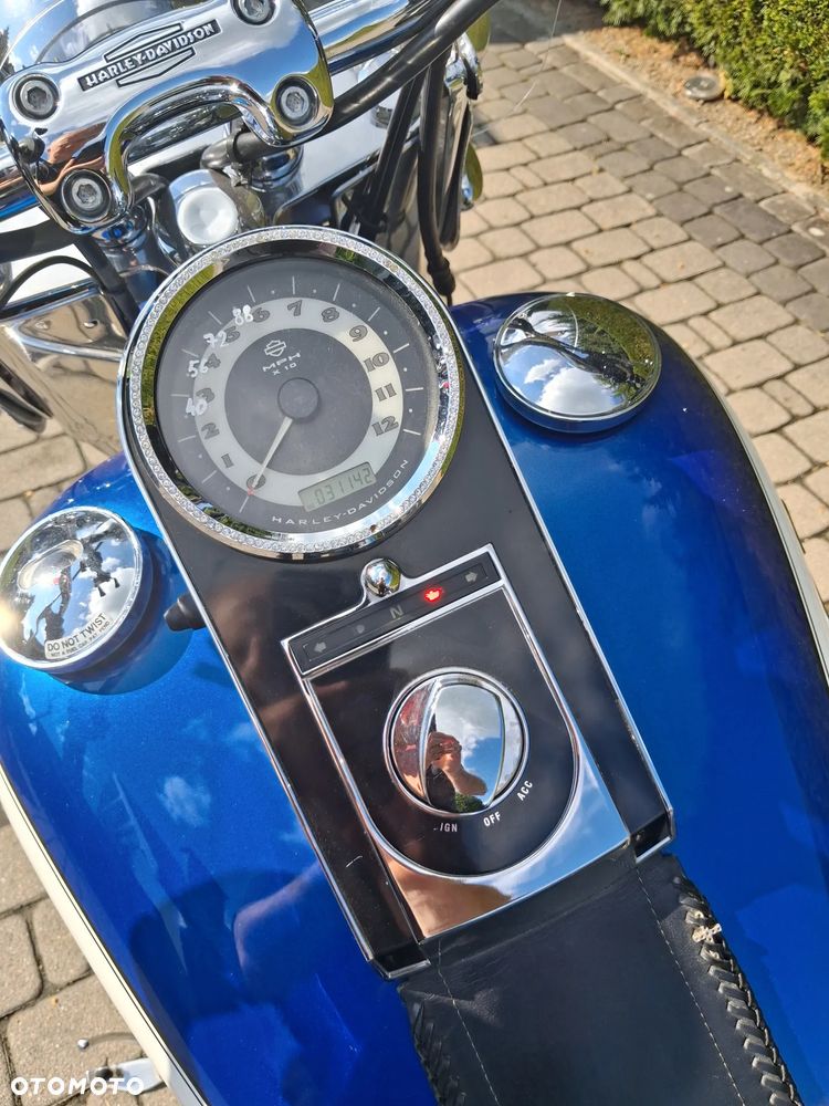 Harley-Davidson Softail Deluxe - 10