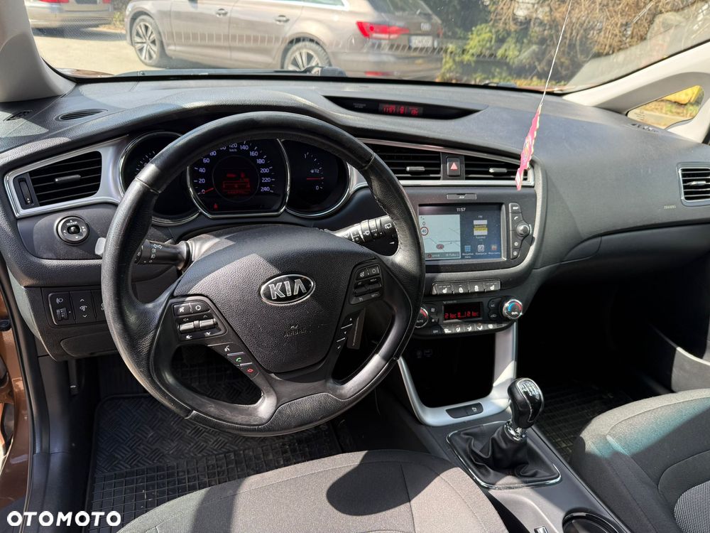 Kia Ceed 1.4 L - 15