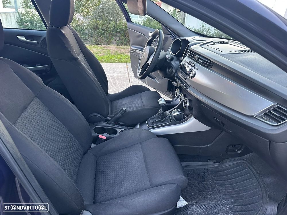 Alfa Romeo Giulietta 1.6 JTDm Corporate - 5