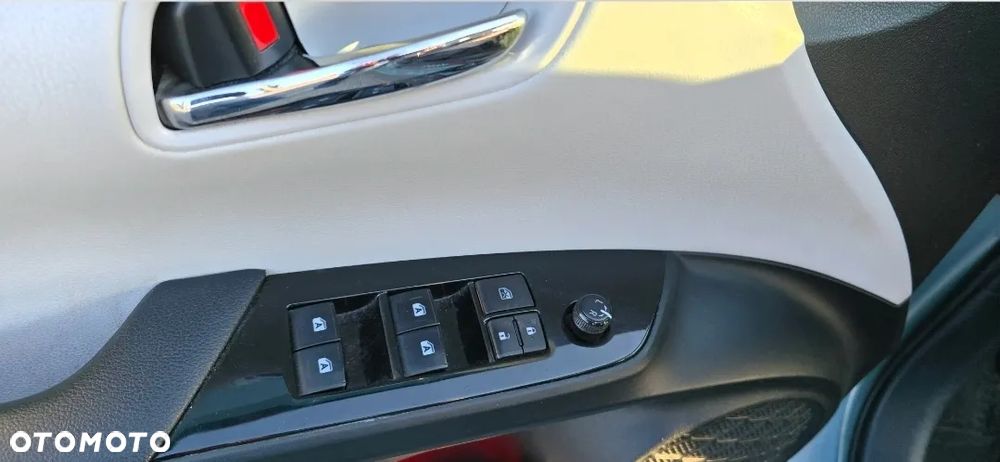 Toyota Prius Hybrid Comfort - 8