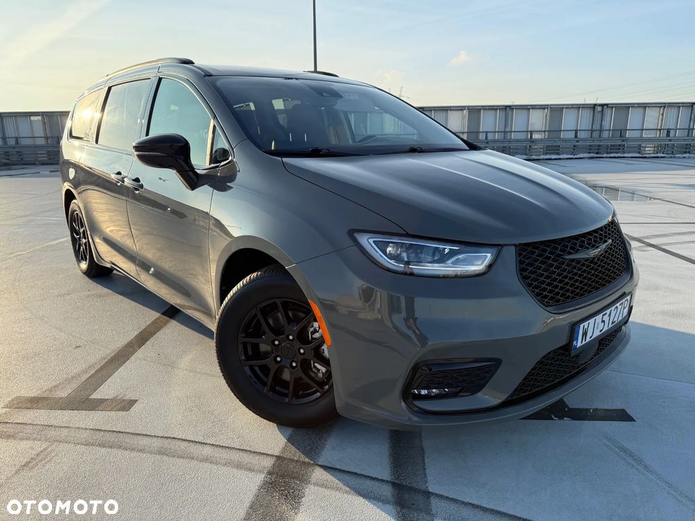 Chrysler Pacifica - 18