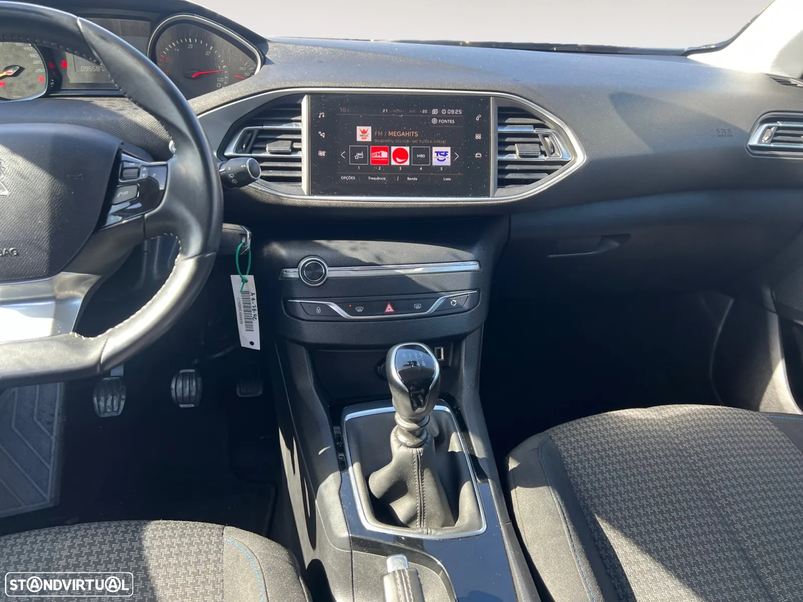 Peugeot 308 1.5 BlueHDi Style - 11