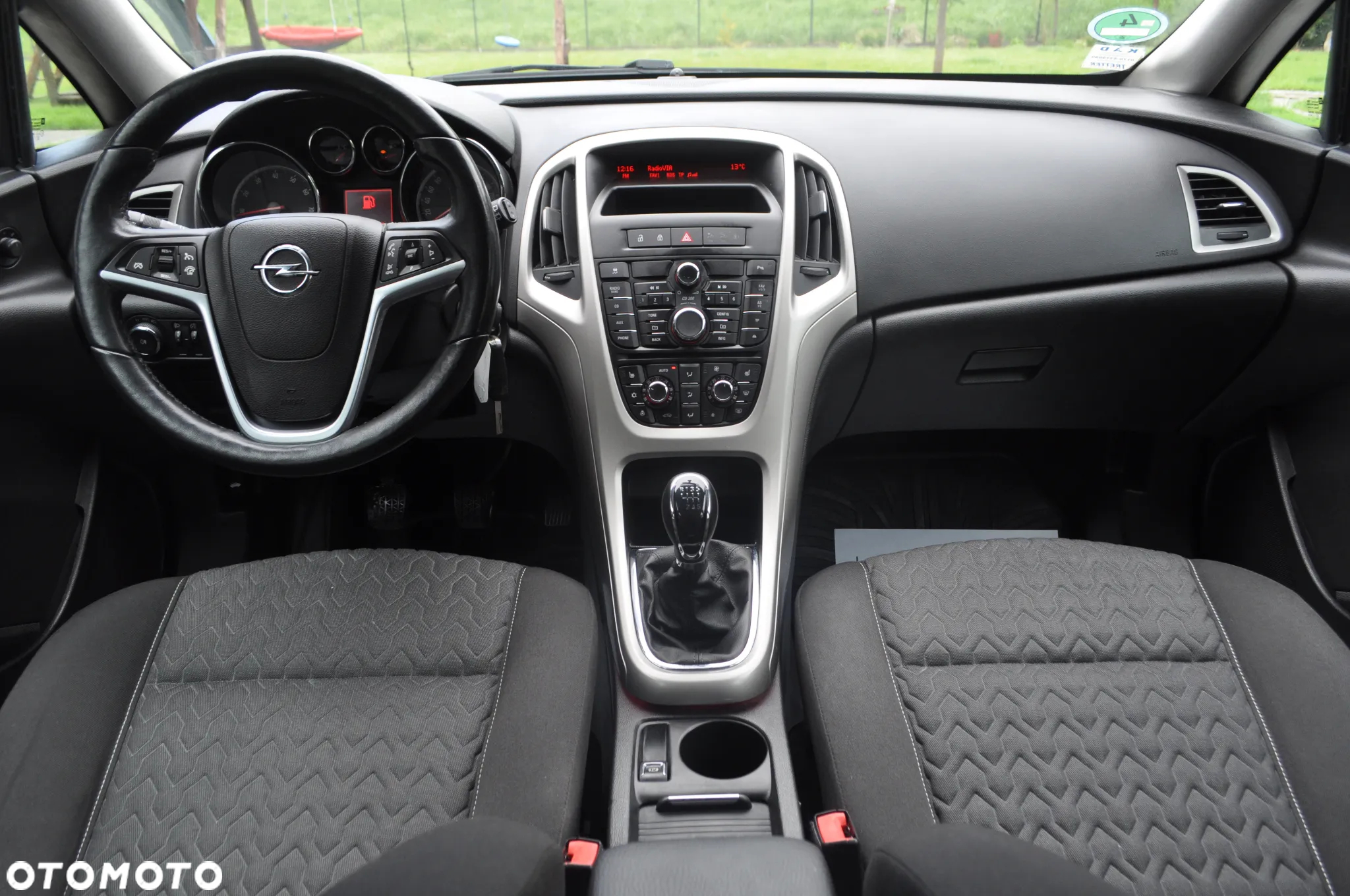 Opel Astra 1.4 Turbo Color Edition - 27