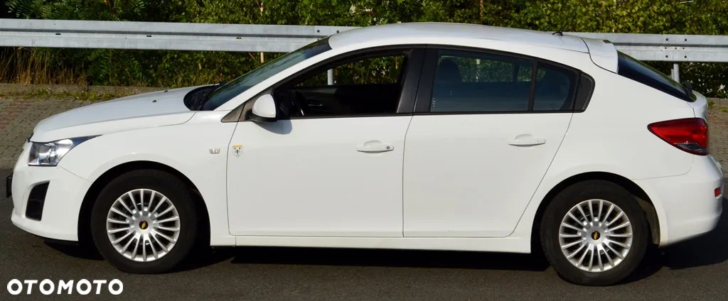 Chevrolet Cruze - 11