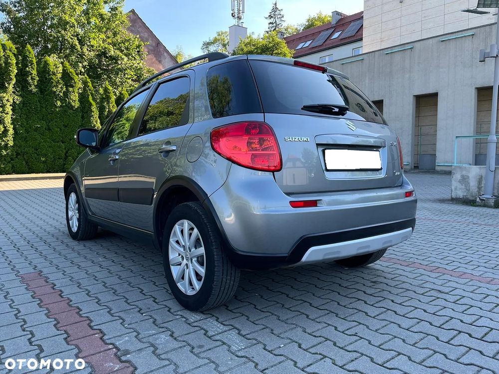 Suzuki SX4 Classic 1.6 VVT 4x4 Style - 5