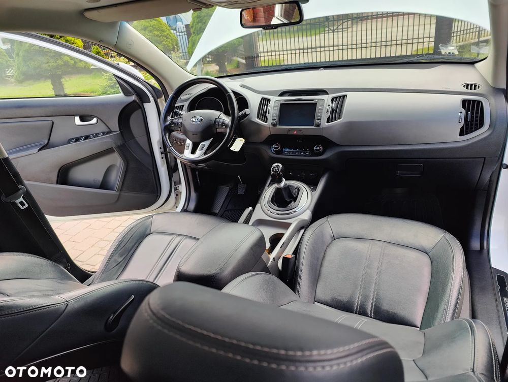 Kia Sportage 2.0 CRDI 4WD Dream-Team Edition - 34