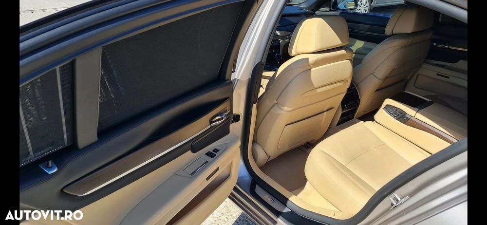 BMW Seria 7 730d xDrive - 7
