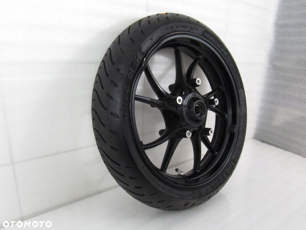 Felga przód + opona Triumph Speed Triple 1050, 10r - 3