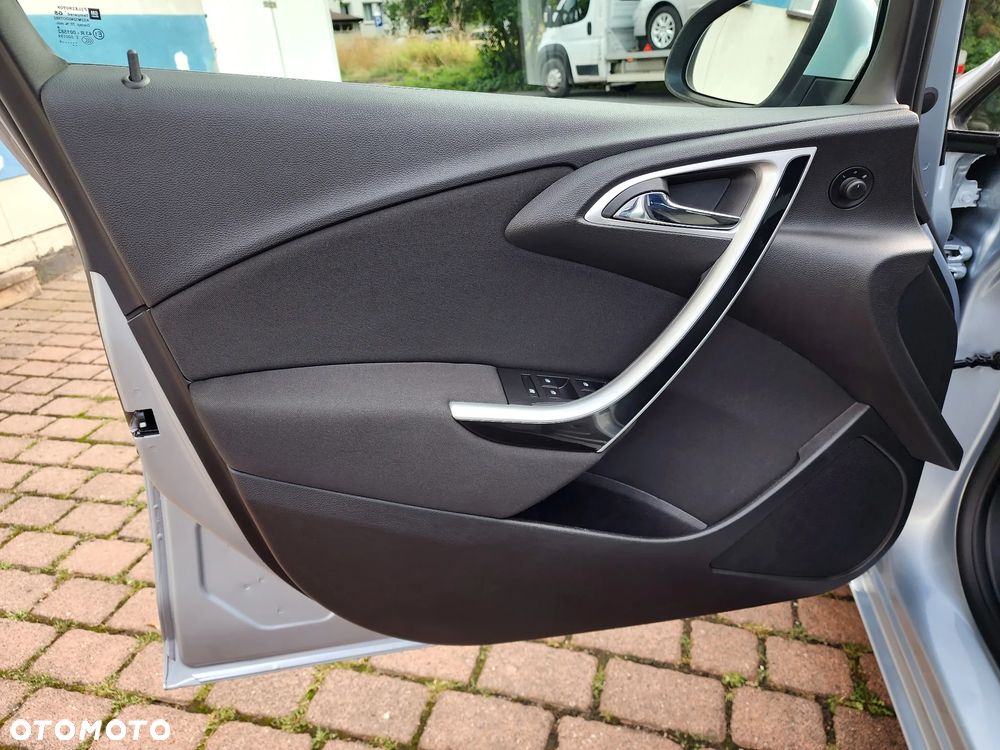 Opel Astra 1.4 Turbo Style - 31