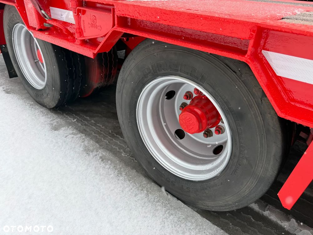 Goldhofer Przyczepa niskopodwoziowa 4-osiowa Długość 9,25 m Najazdy Hydrauliczne 2010 rok - 12