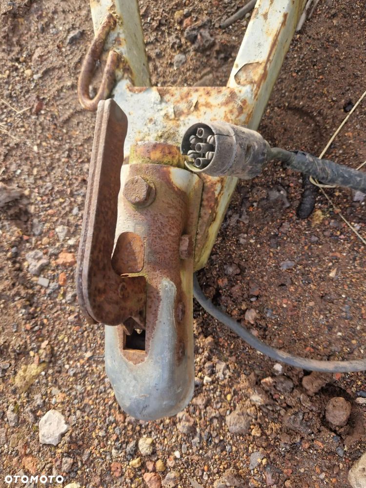 PRZYCZEPA SAM DŁUGA RAMA PRZYCZEPKI RESORY 4m / 1,4m - 6