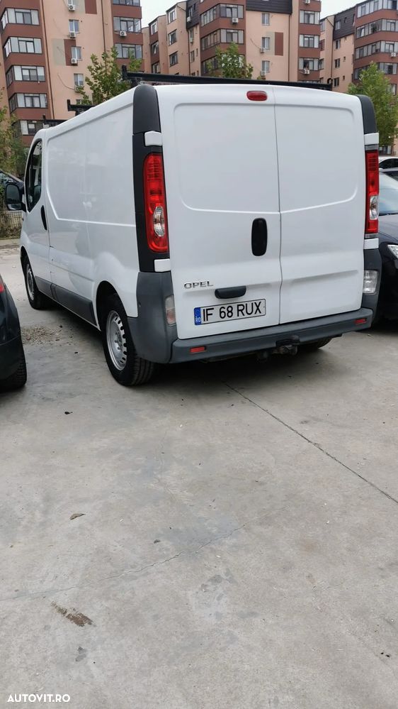 Opel Vivaro - 6