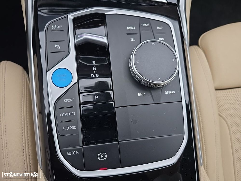 BMW i4 eDrive40 - 25