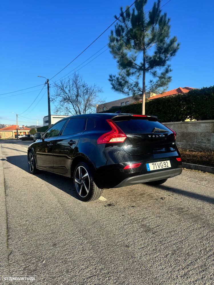 Volvo V40 2.0 D2 Momentum - 9