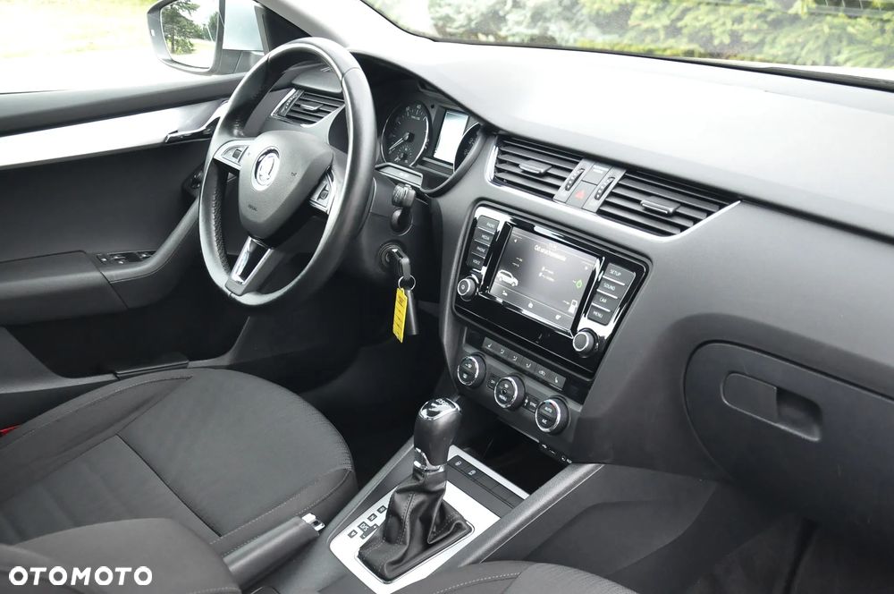 Skoda Octavia 1.8 TSI Style DSG - 28
