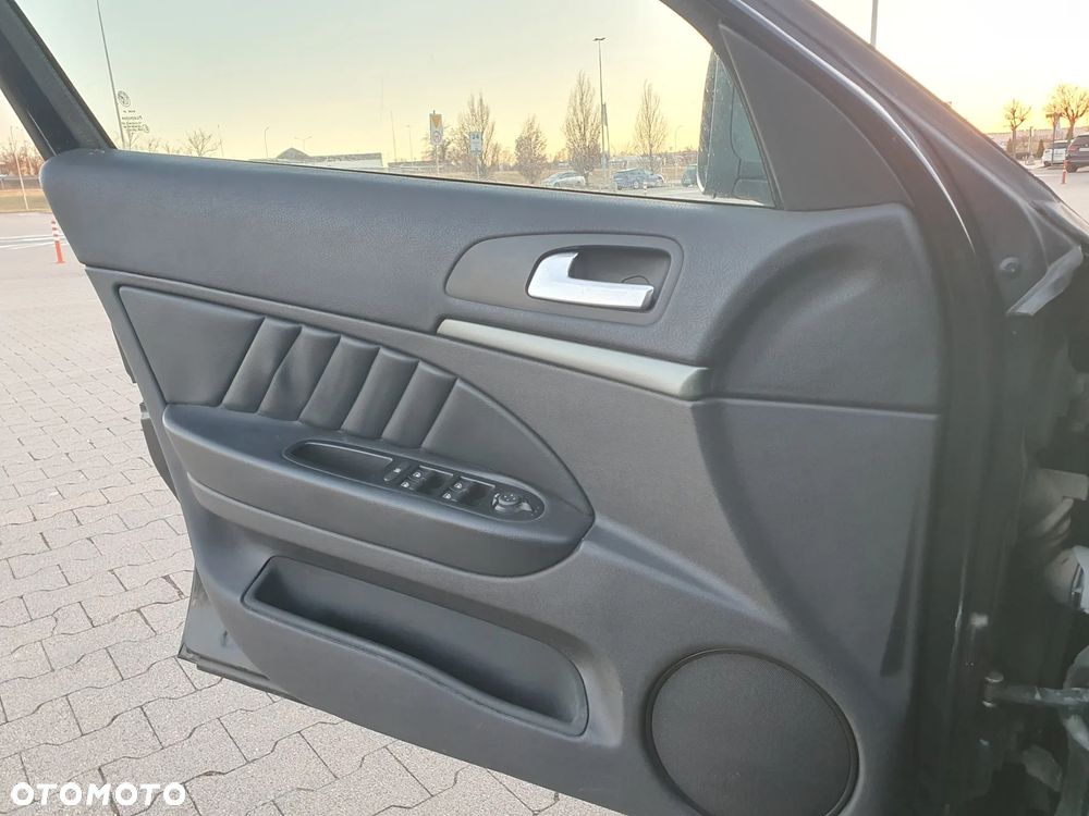 Alfa Romeo 159 1.9 JTDM 16V DPF - 9