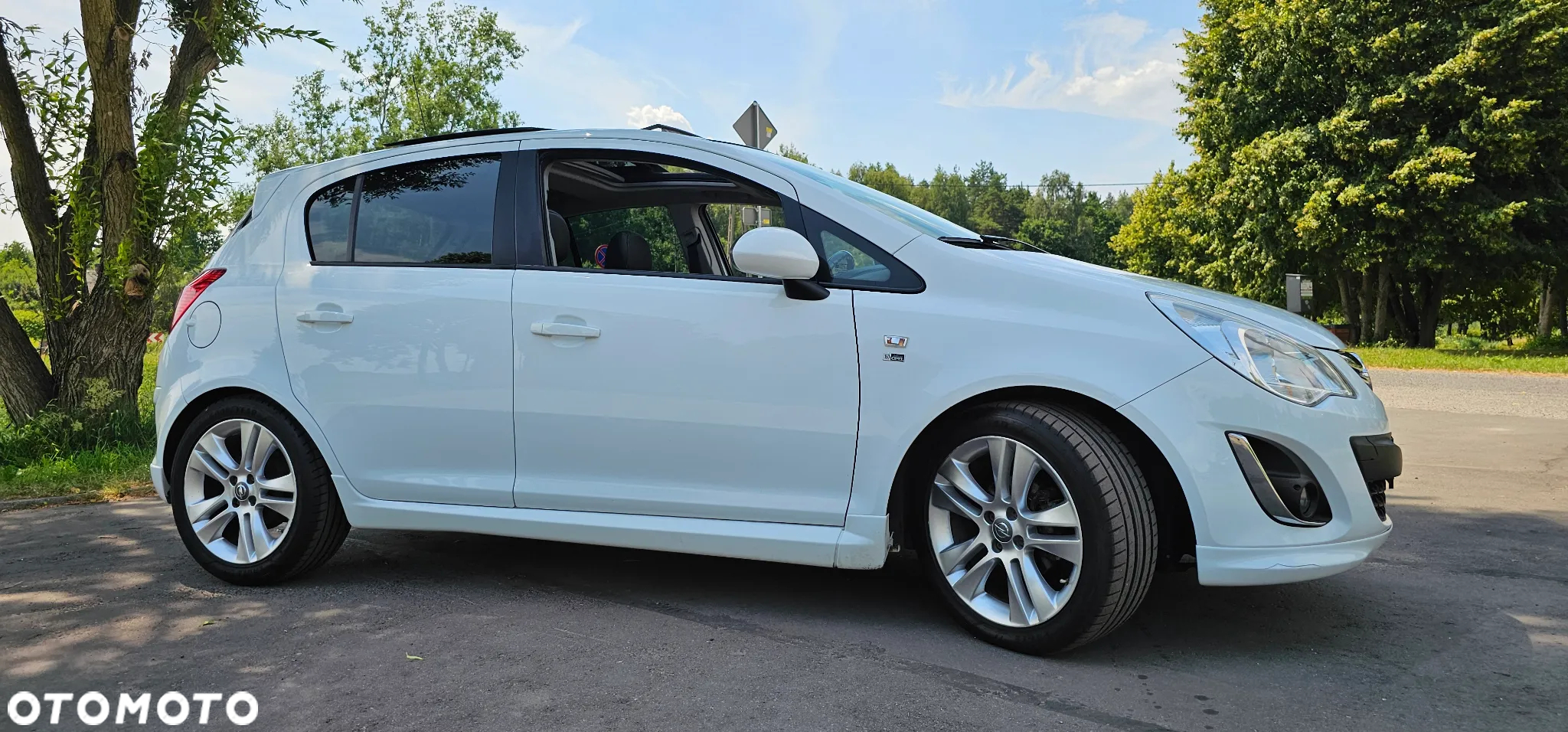 Opel Corsa 1.4 16V 150 Jahre - 8