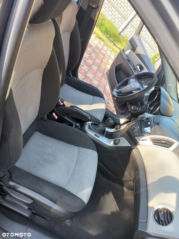 Chevrolet Cruze 1.6 LS - 9