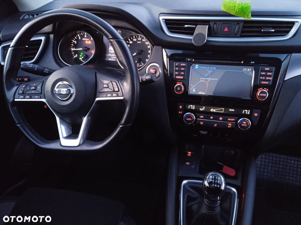 Nissan Qashqai - 10