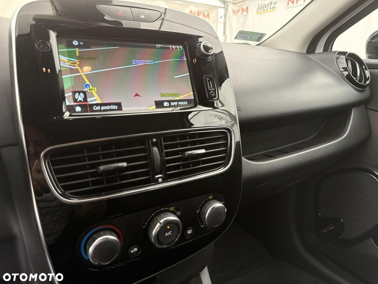 Renault Clio - 27