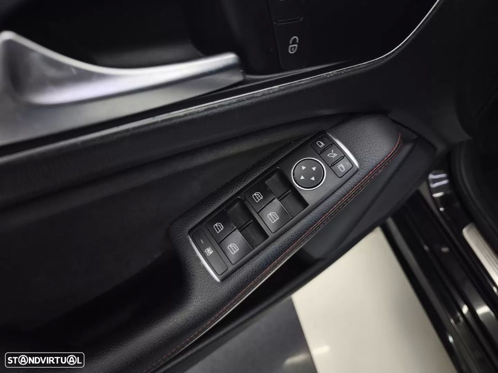 Mercedes-Benz A 180 d AMG Line - 21