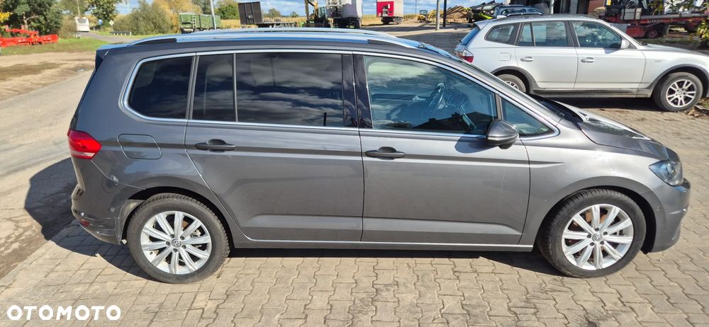 Volkswagen Touran 2.0 TDI BMT Comfortline DSG - 6