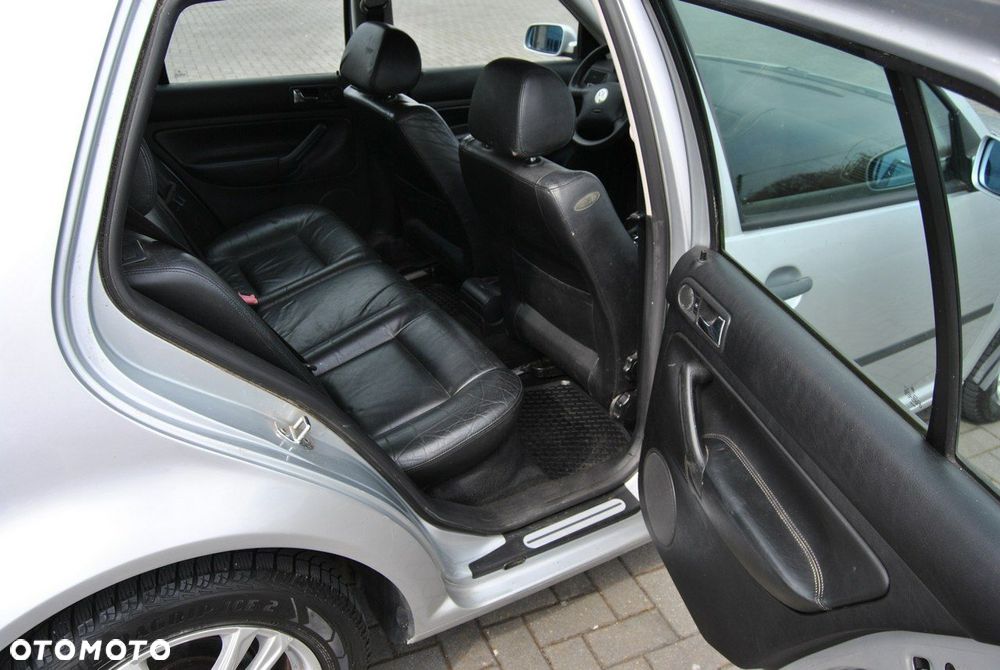 Volkswagen Golf 1.6 Comfortline - 12