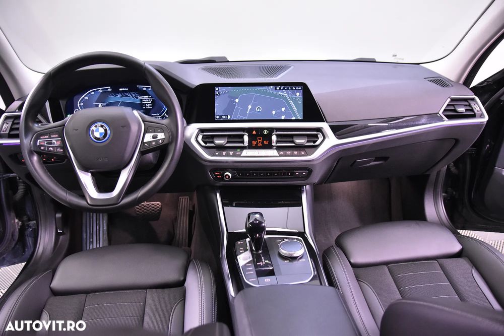 BMW Seria 3 330e xDrive AT PHEV - 9