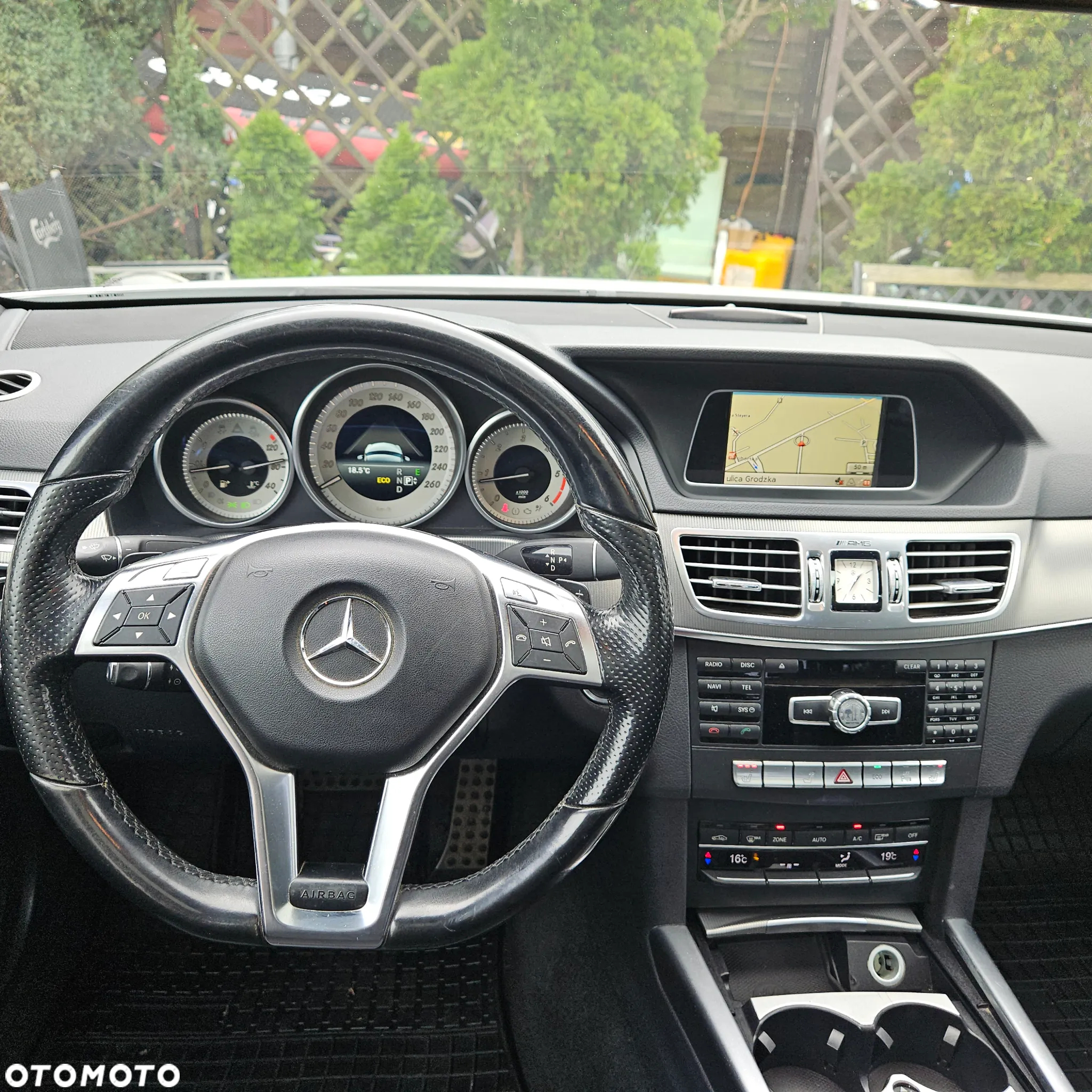 Mercedes-Benz Klasa E 250 CDI 4-Matic Avantgarde - 33